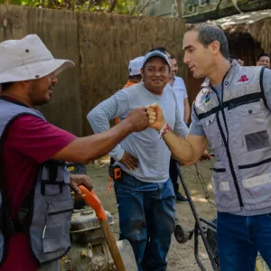 Diego Castañón despliega bacheo emergente en Tulum
